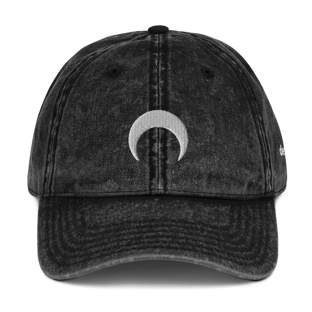 White Crescent Moon // cuddles [detoxify] Washed-Out Vintage Cap